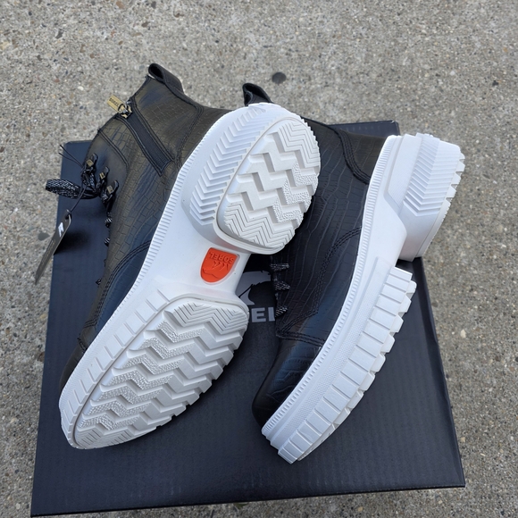 Sorel Lace Lux Boots Women Size 9 - Picture 11 of 13